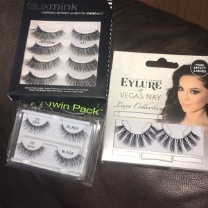 bundle of eyelashes